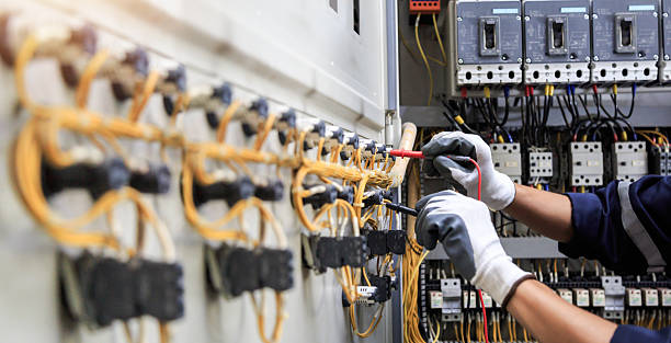 Professional Electrician technician working in Palm Valley, TX